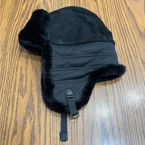 UGG Genuine Shearling Trapper Hat Black Aviator Winter Hat Leather L/XL